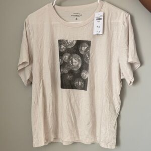 Abercrombie & Fitch White Graphic Tee